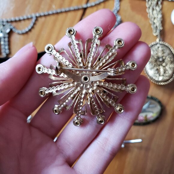 22 Piece Mixed Jewelry Lot - Picture 13 of 16